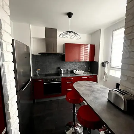 Apartment 6p Proche Plage, Climatise, Parking Gratuit La Seyne-sur-Mer